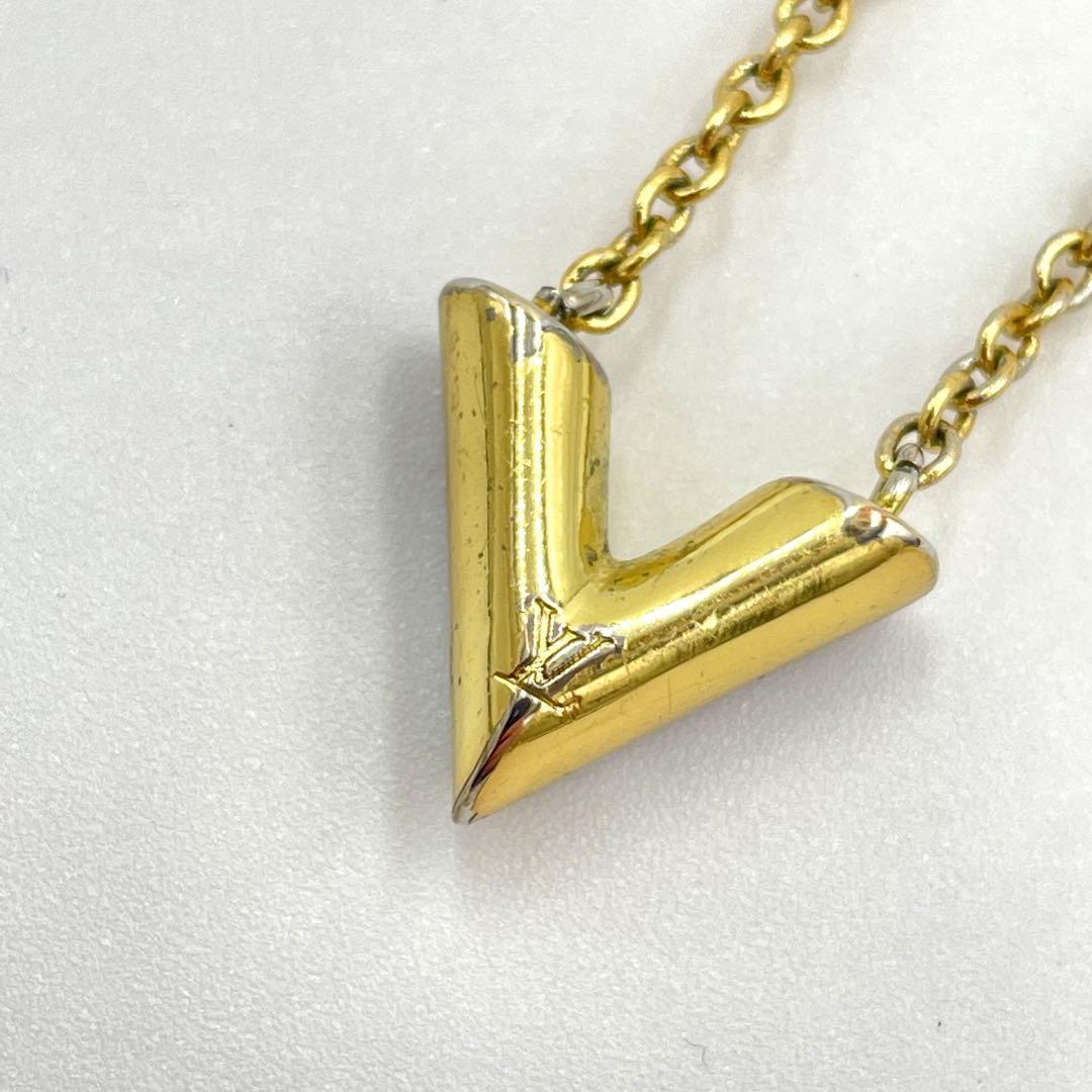済)LOUIS VUITTON エセンシャルVネックレス | psychiatriefes.org
