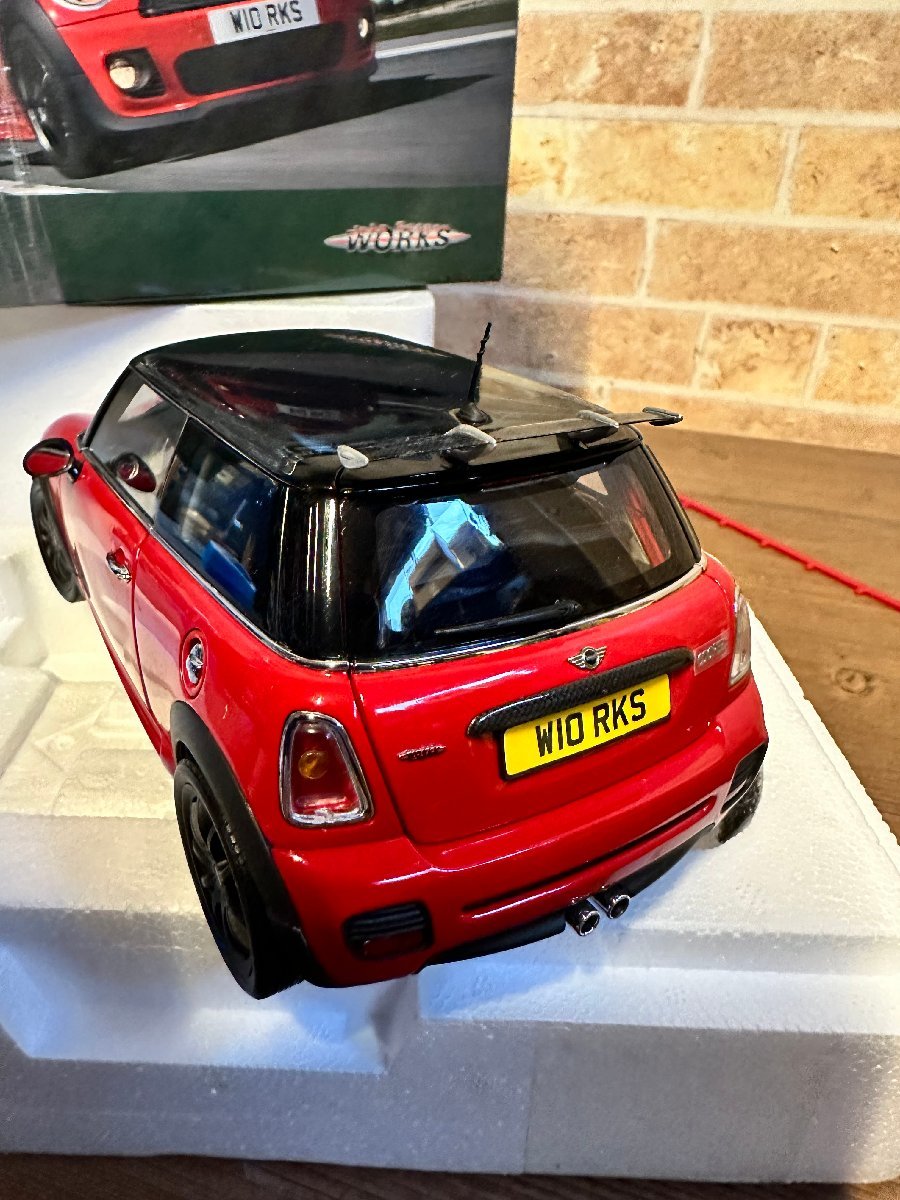  б/у 1/18 BMW специальный заказ MINI S JHON COOPER WORKS John Cooper Works JCW Mini Mini Cooper R56 2 поколения 