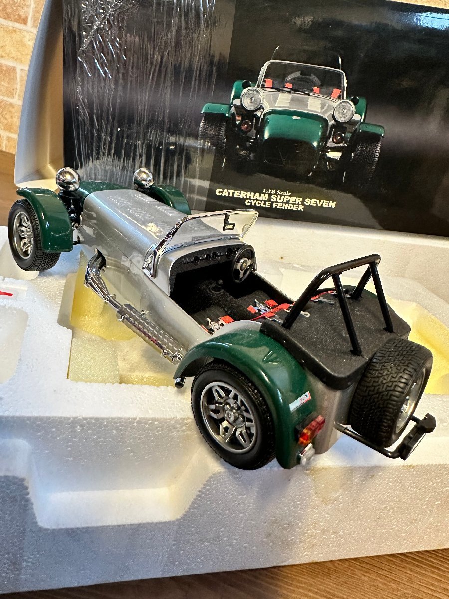 used KYOSHO 京商 1/18 ケータハム スーパーセブン サイクルフェンダー