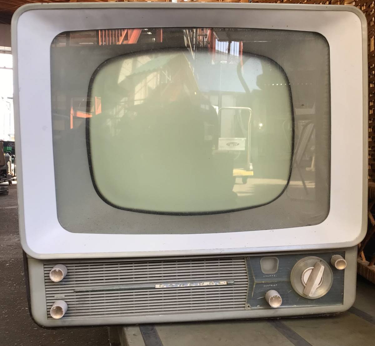 YIU-27 希少レア GENERAL ジェネラル 真空管テレビ 14T850 昭和 レトロ 当時物 アンティーク家電 TELEVISION RECEIVER 45×48×49㎝ ゆ/160_画像1