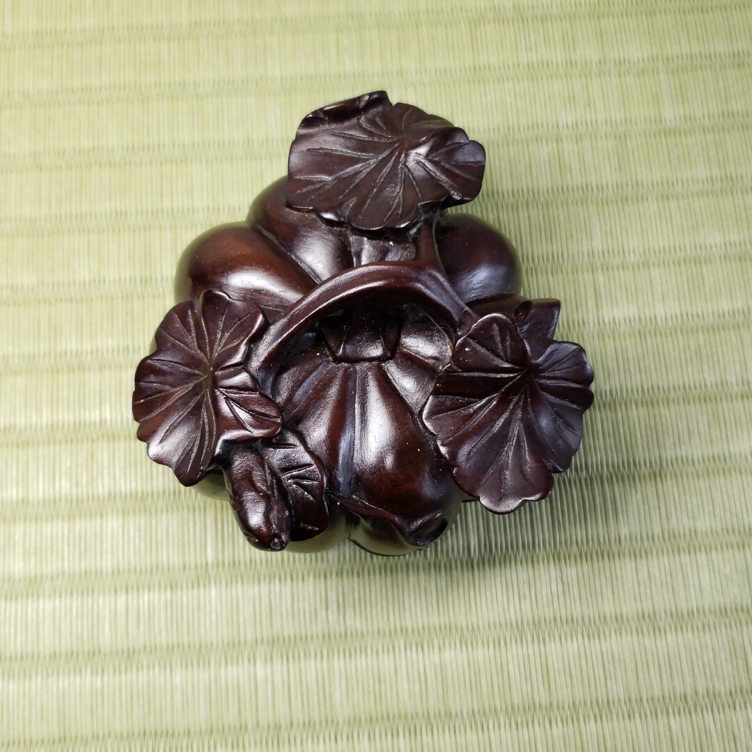福袋 公式 南瓜形香合 唐木紫檀 古美術品 香合 煎茶道具 南瓜 唐木 木製 木工、竹工芸