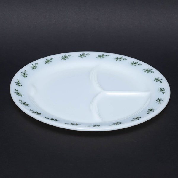  Pyrex green leaf 3 compartment plate 