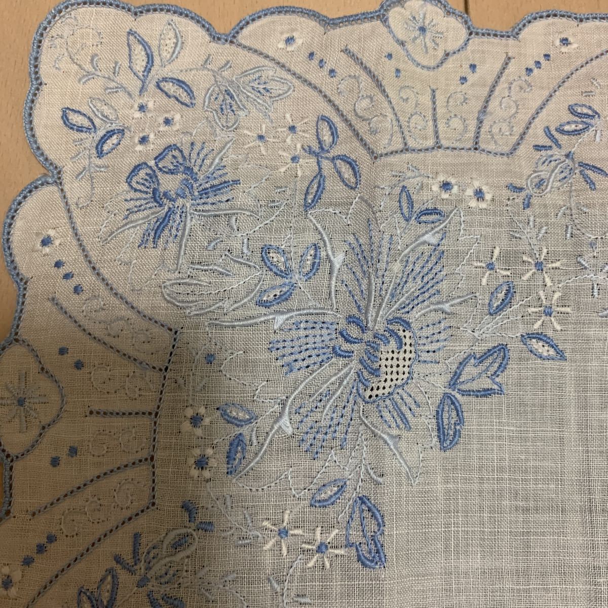 あけぼの様専用 汕頭 スワトウ 刺繍ハンカチ 大判 鳳凰 中古品情報