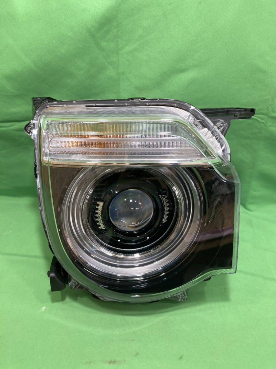 ホンダ N-WGN スタンダード系 JH3 JH4 右ヘッドライト LED 内部液だれ跡があります スタンレー W4834 刻印9 個人宅配送不可の画像1