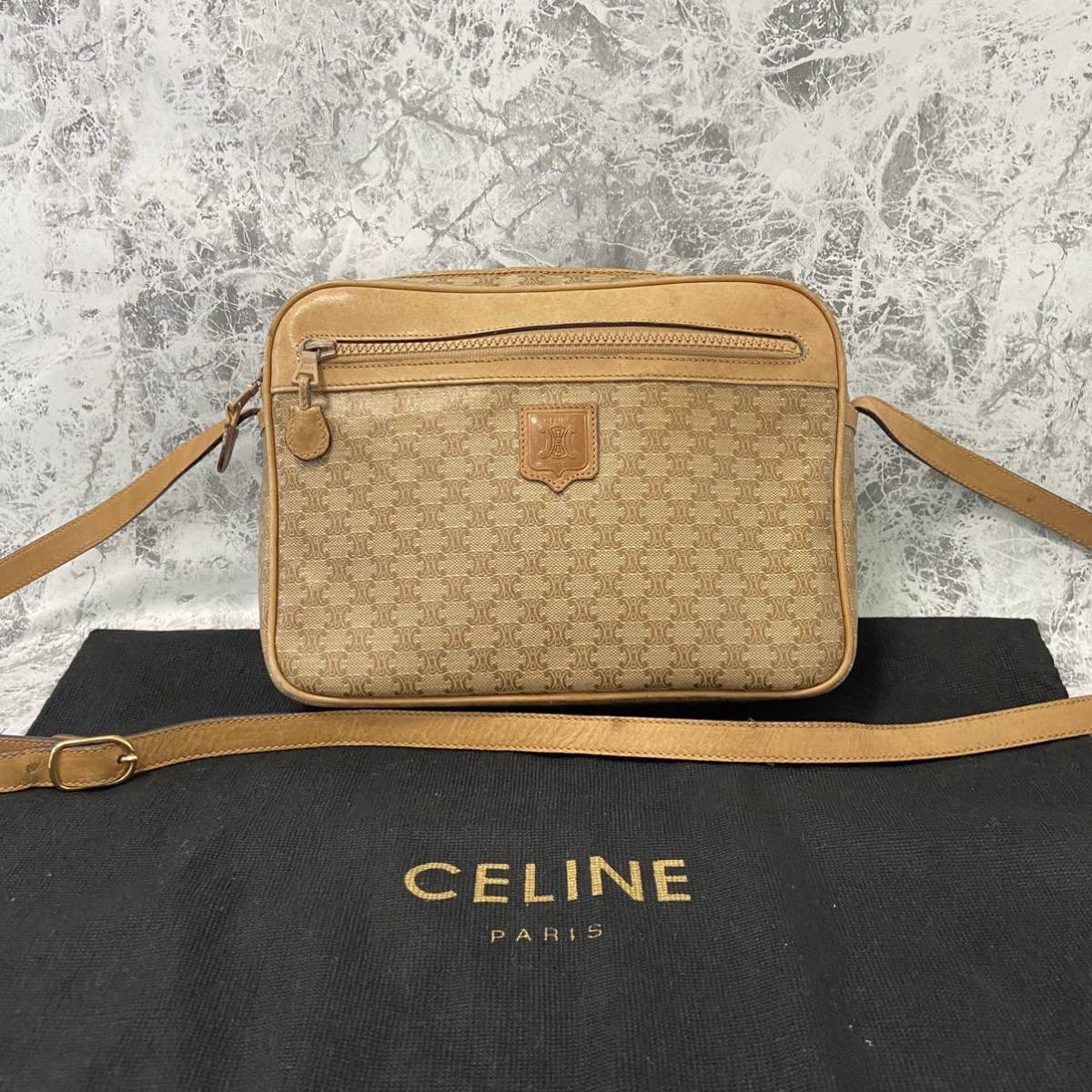 大特価!! セリーヌ マカダム CELINE ショルダー カーフレザー バッグ