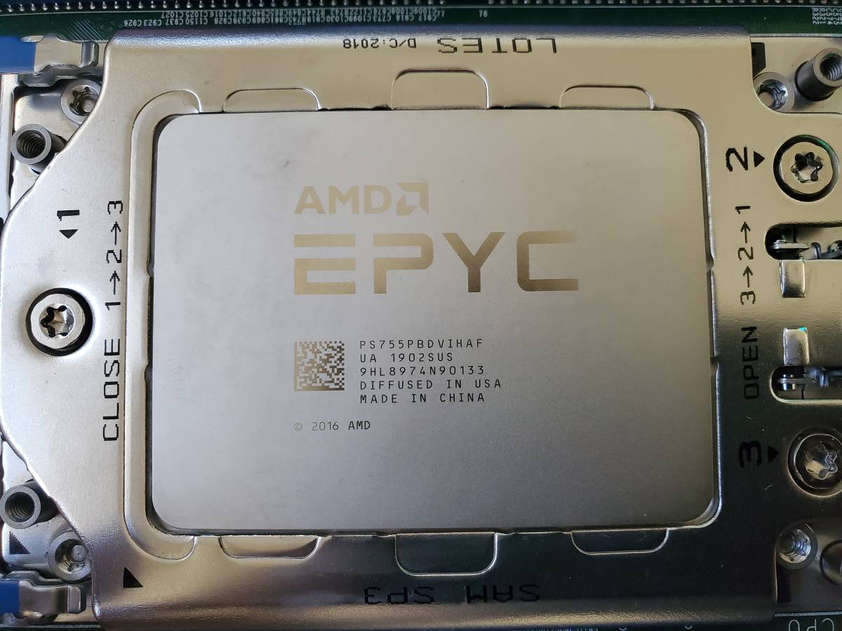 Supermicro H11SSL-i Socket SP3 + AMD EPYC 7551P CPU 32コア64
