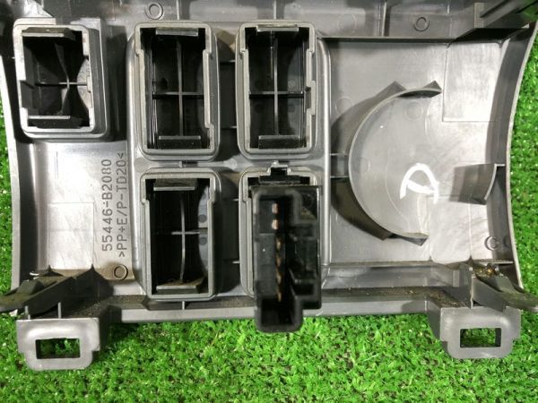 L375S ダイハツ タント ライトスイッチパネル　RIGHT SWITCH PANEL ID:1757_Pictures5