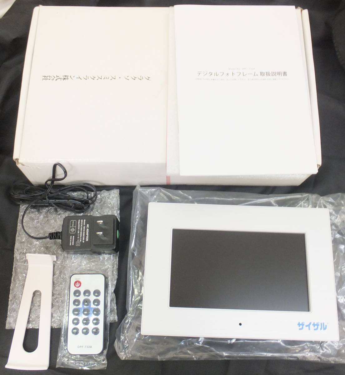 [ long-term storage * unused goods * present condition goods ]* digital photo frame ( made medicine company Novelty )DPF-732A 7 -inch outer box / owner manual attaching 