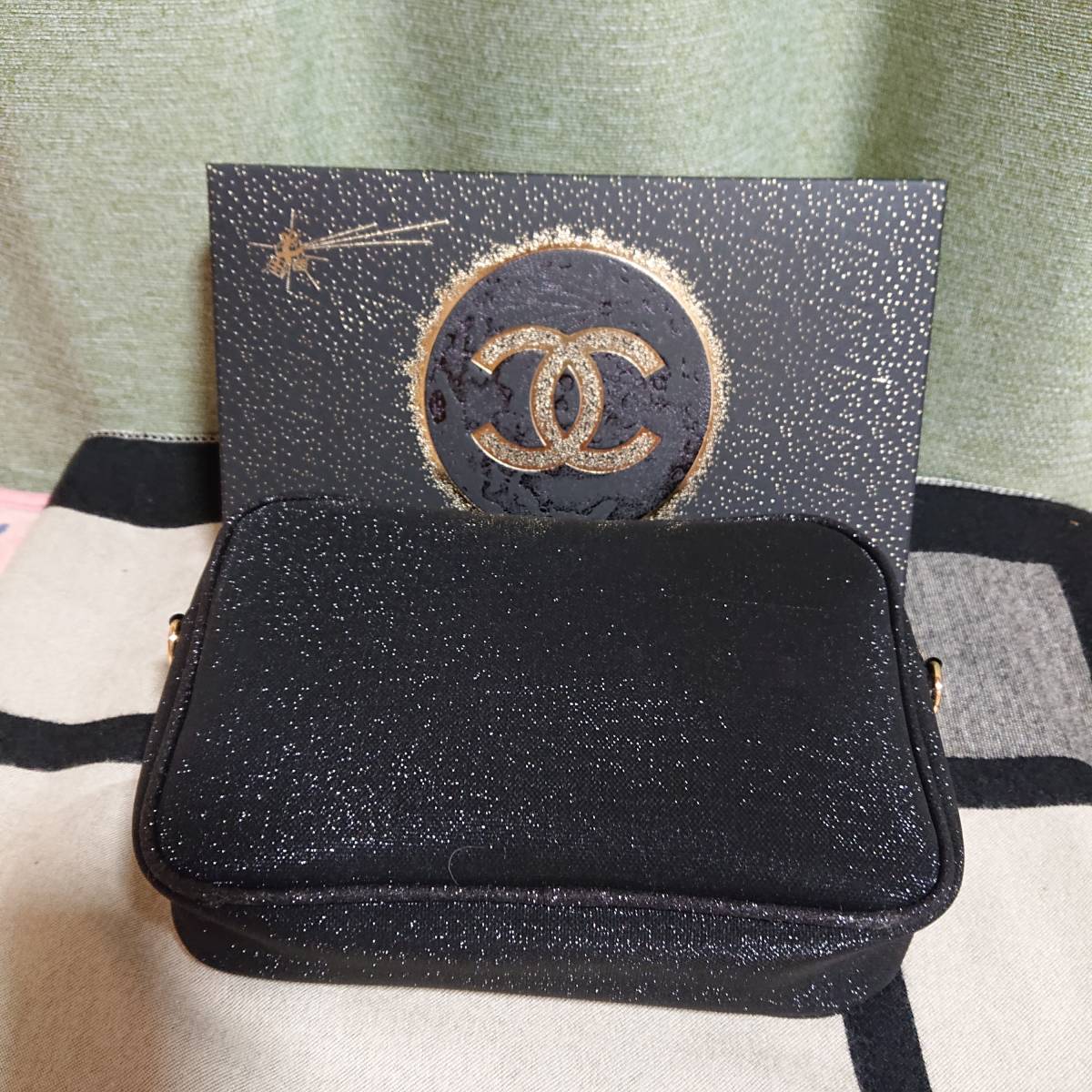 新品 CHANEL シャネル ノベルティ ポーチ バッグ 黒 アレンジで 新品 CHANEL シャネル ノベルティ ポーチ バッグ 黒 アレンジで