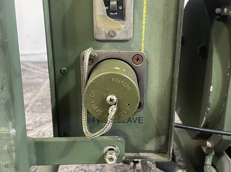 Yahoo!オークション - 【米軍放出品】DEWEY 発電機 2KW Yahoo!オークション - 【米軍放出品】DEWEY 発電機 2KW