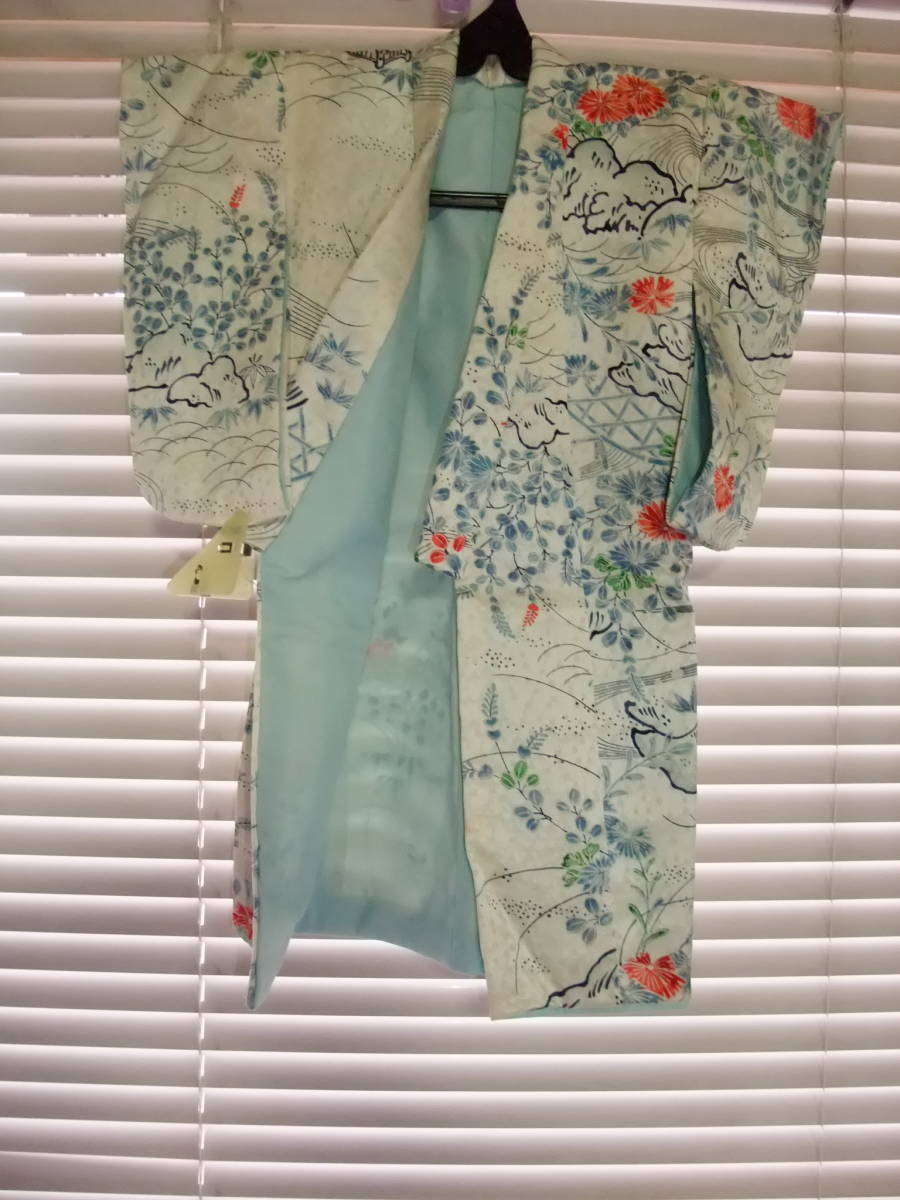 着物　ミニ着物　人形　飾り物　日本伝統　絹　趣味　土産品　日本間　棚　インテリア小物　和風　コレクション_画像3