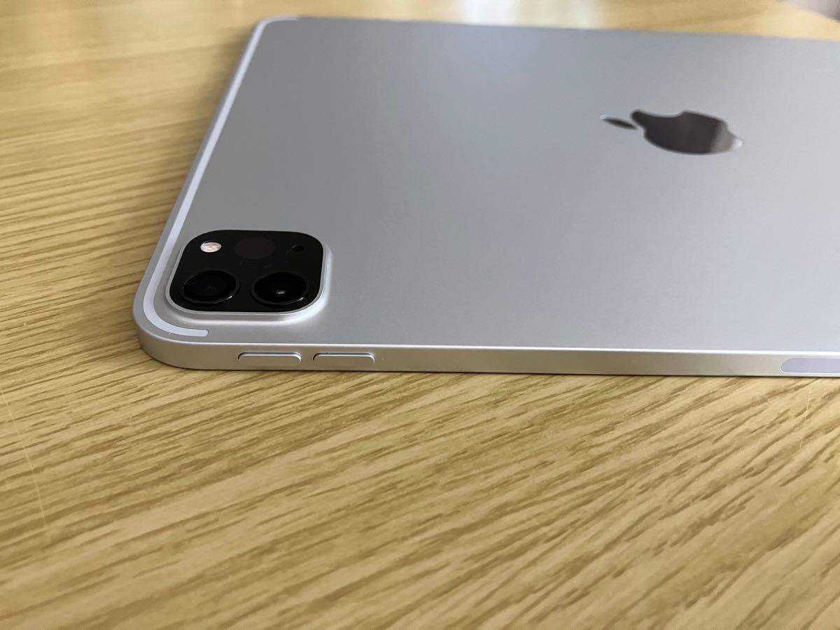 M1 iPad Pro 第3世代 11インチ 128GB 保証あり 箱あり シルバー M1 iPad Pro 第3世代 11インチ 128GB 保証あり 箱あり シルバー
