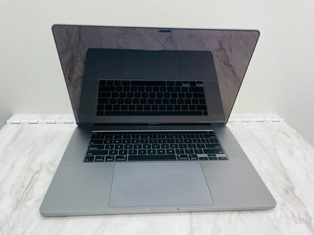 【F4175】美品 Apple MacBook Pro 16-inch マックブックプロ 16インチ A2141 ノートパソコン - 1