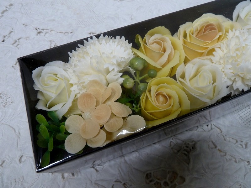 (*BM)love is like a rose with gentel/ soap flower yellow rose rose long box areji men to soap gift objet d'art yellow color 