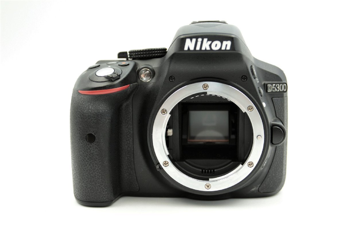 Nikon ニコン D5300 ボディ デジタル 一眼レフ カメラ 箱入 取説 CD-ROM 純正 バッテリー 充電器 ストラップ 付