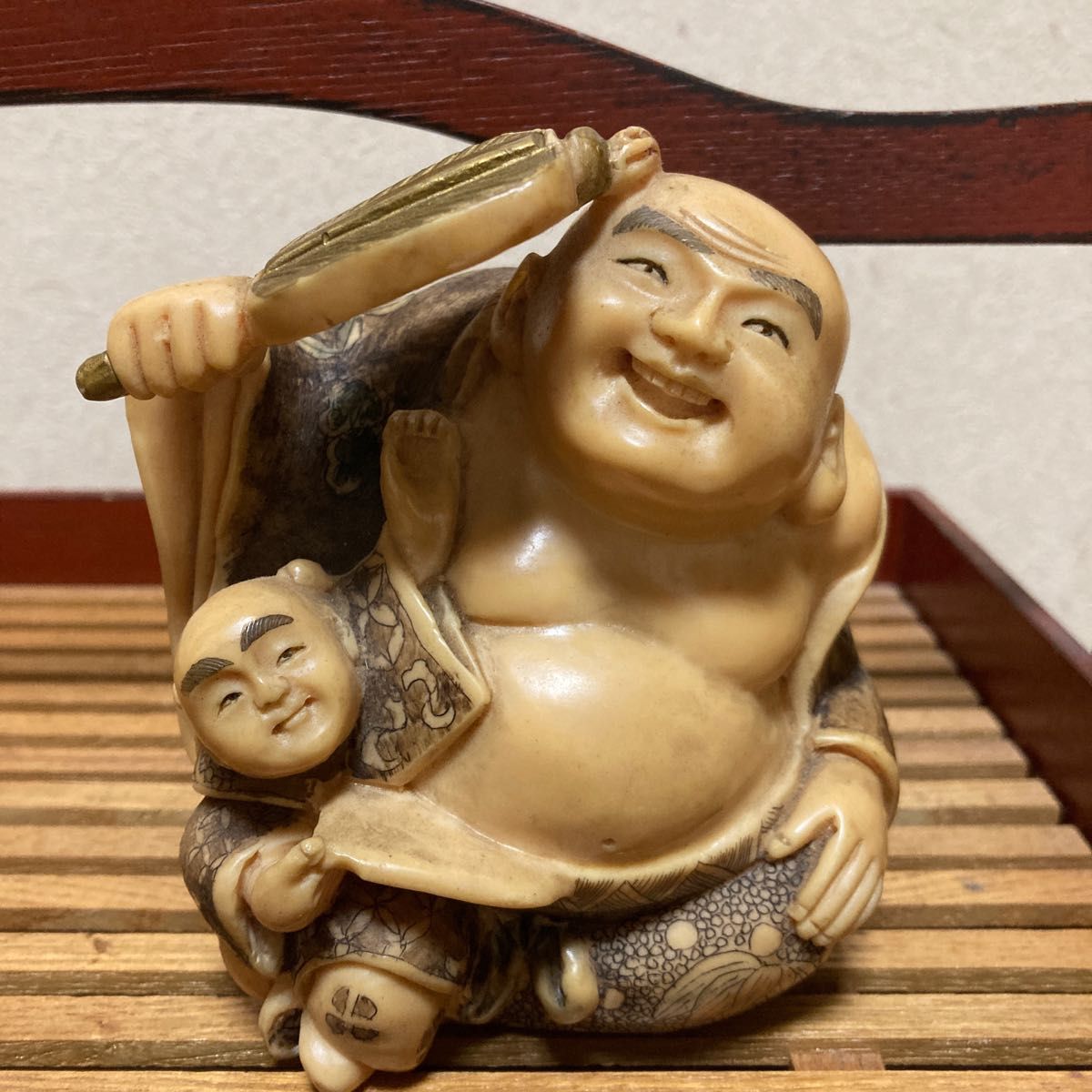 象牙調『布袋様』置物 | easy-beauty.it