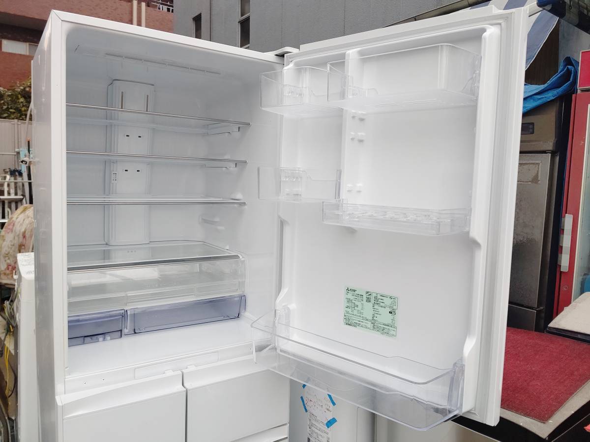 MITSUBISHI Mitsubishi Electric freezing refrigerator MR-B46A-W 455L 2017 year made morning .. vegetable . torn .... freezing ice point under stocker D