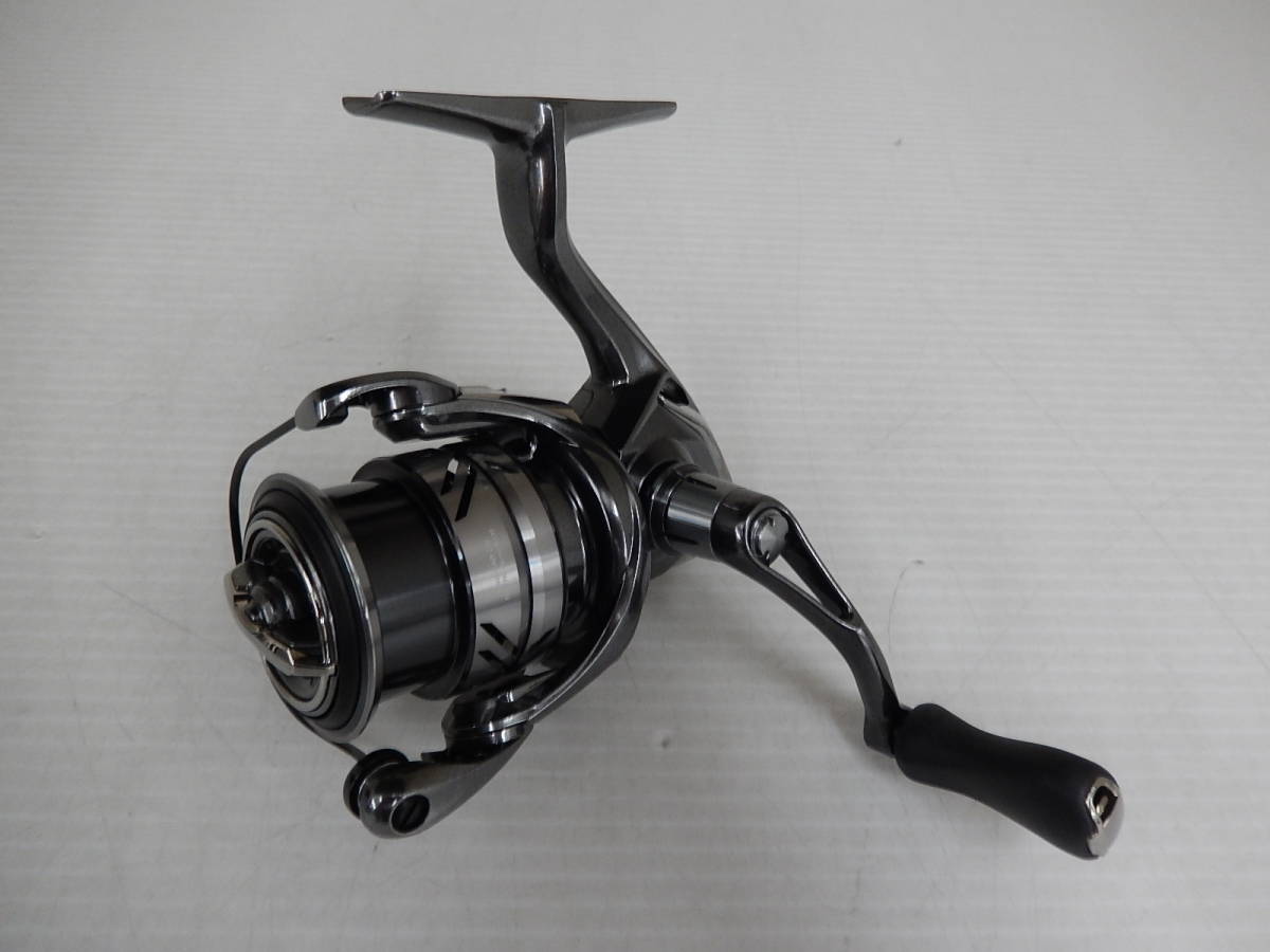 Yahoo!オークション - Shimano シマノ 21'コンプレックスXR C2000F4 Yahoo!オークション - Shimano シマノ 21'コンプレックスXR C2000F4