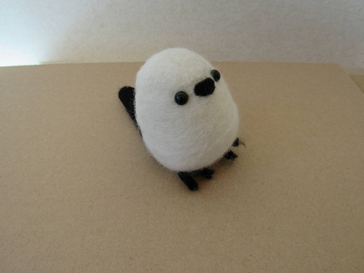 50%OFF kishimagurumi あみぐるみ 羊毛フエルト 春まちスカンクちゃん