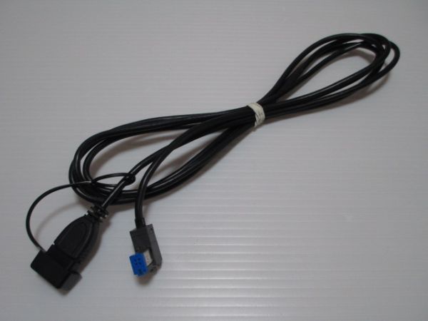 ▲ Подключение к iPod/USB для операции Panasonic Strada (CA-Lub200D) UNERIDEDIFITIF
