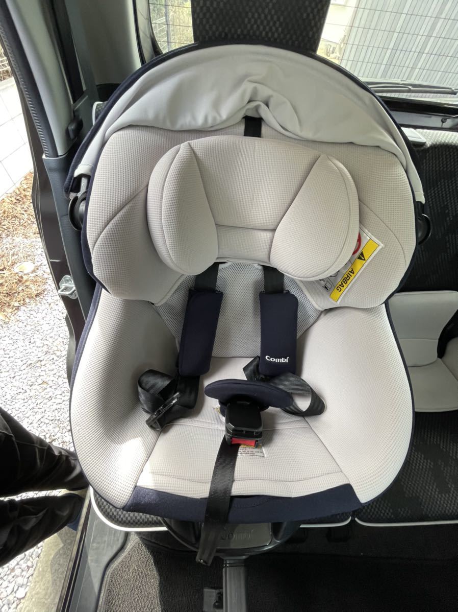 コンビ チャイルドシート クルムーヴ スマート Light ISOFIX ネイビー