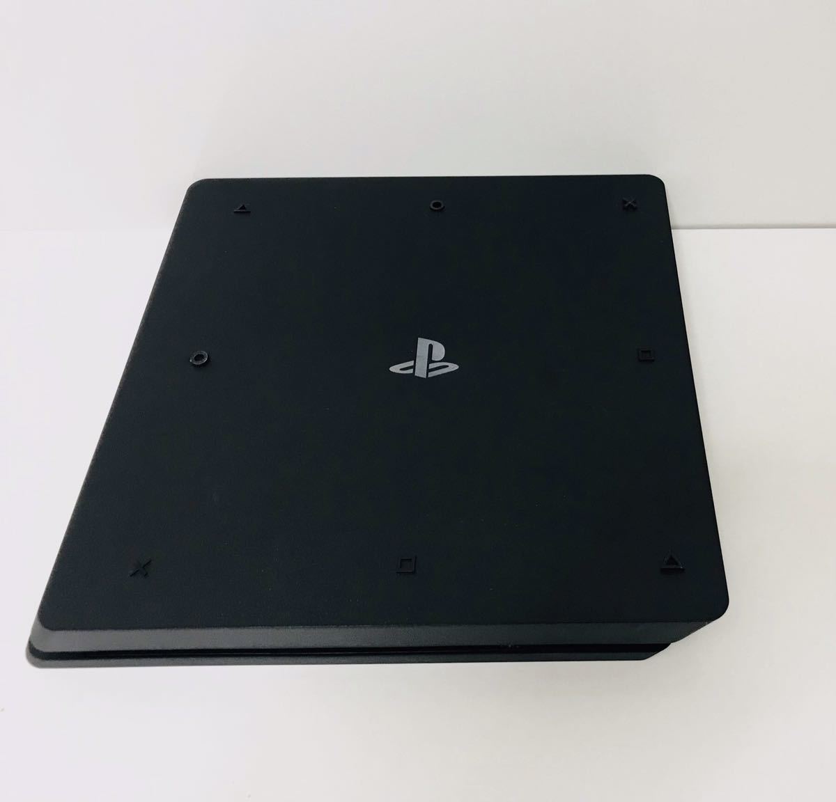 PlayStation®4 ホワイト CUH-2100A