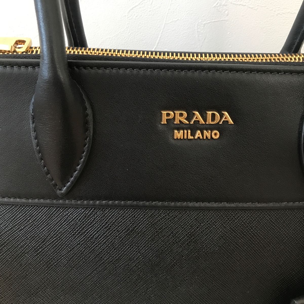 新品同様　極美品　PRADA プラダ　パラディグム　ハンドバッグ　トートバッグ　サフィアーノ　黒