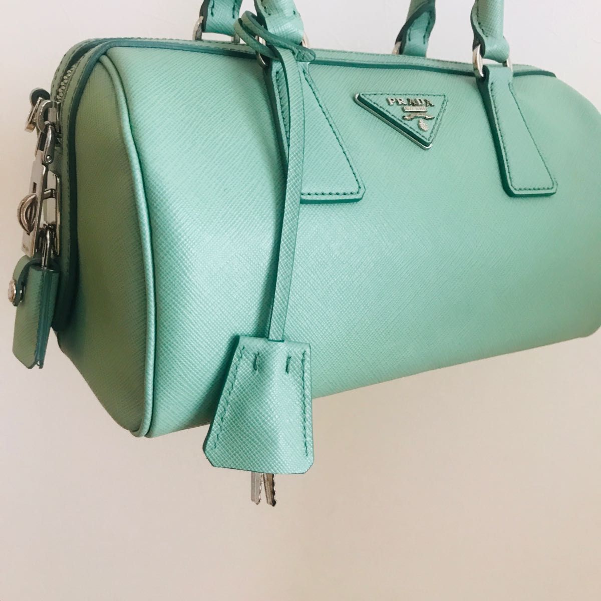 新品同様 極美品 春 PRADA プラダ 2wayショルダーバッグ ミニ 新品同様 極美品 春 PRADA プラダ 2wayショルダーバッグ ミニ