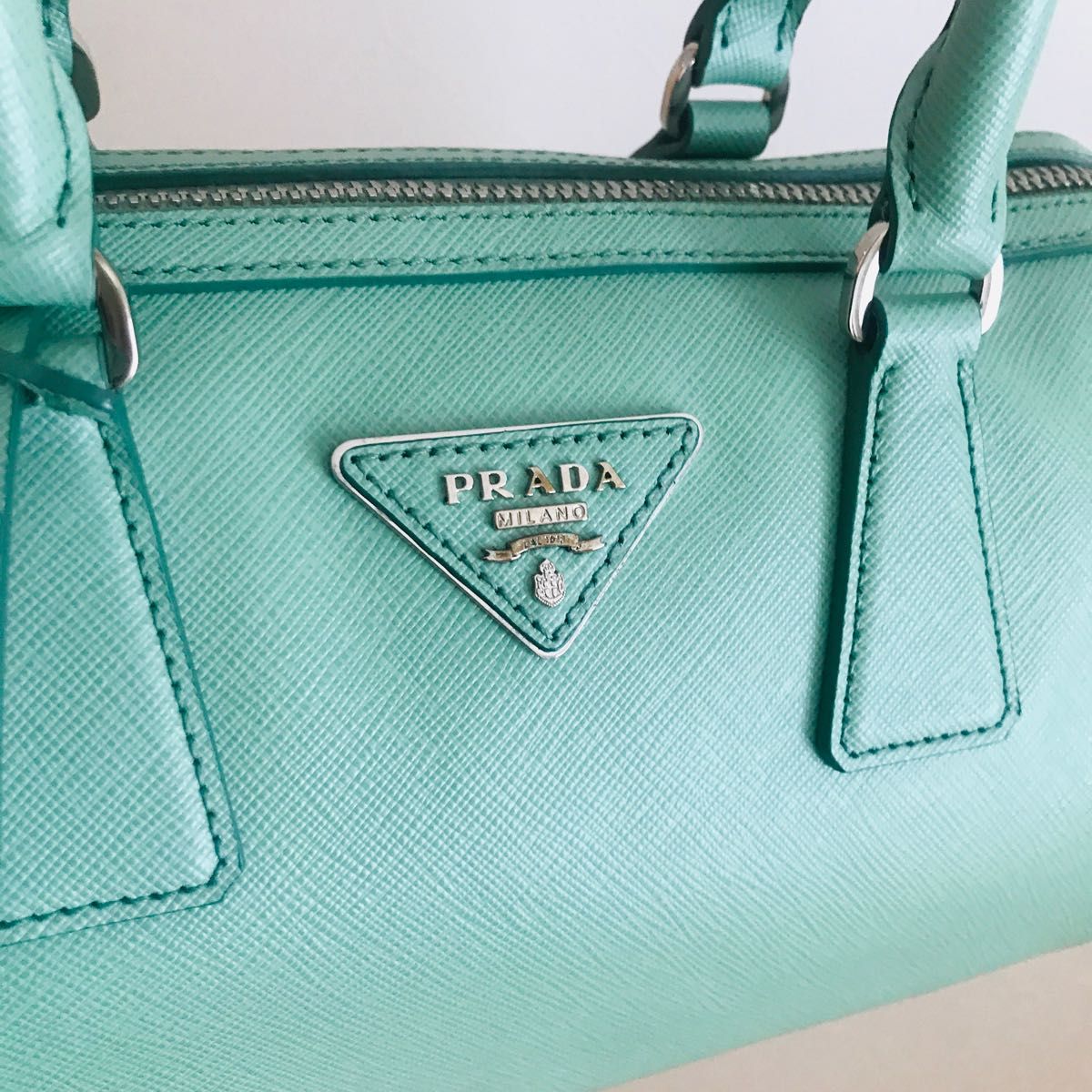 新品同様 極美品 春 PRADA プラダ 2wayショルダーバッグ ミニ 新品同様 極美品 春 PRADA プラダ 2wayショルダーバッグ ミニ