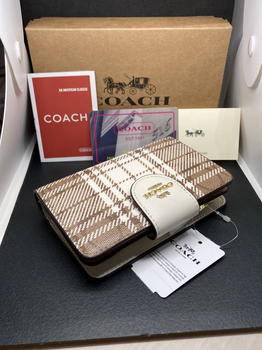 ☆新品未使用　正規品　COACH　コーチ　F6011　二つ折り財布　ハンティングフィッシング 　コーナージップ　カーキチョークマルチ☆_画像3