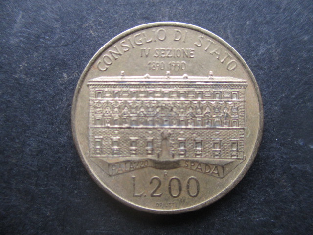 大幅値下げ！イタリアの記念金貨　1990年　量目約5.1g_画像1