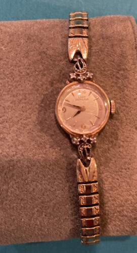 Lady Hamilton 1960s 14K Gold Diamond Accent Wrist watch 海外 即決