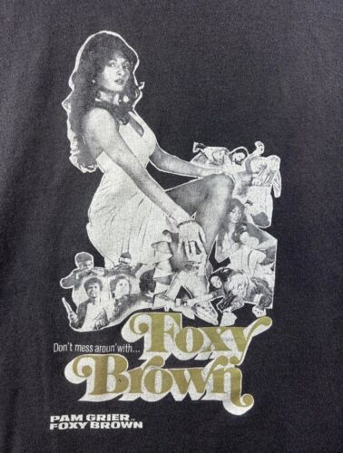 A1 VTG Foxy Brown Pam Grier Movie Poster Blaxploitation 70s 90s T-Shirt Black 海外 即決