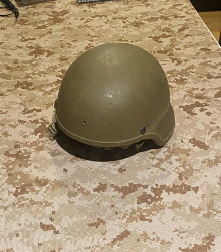 Ceradyne ECH Helmet Enhanced Combat Helmet Size Medium 海外 即決