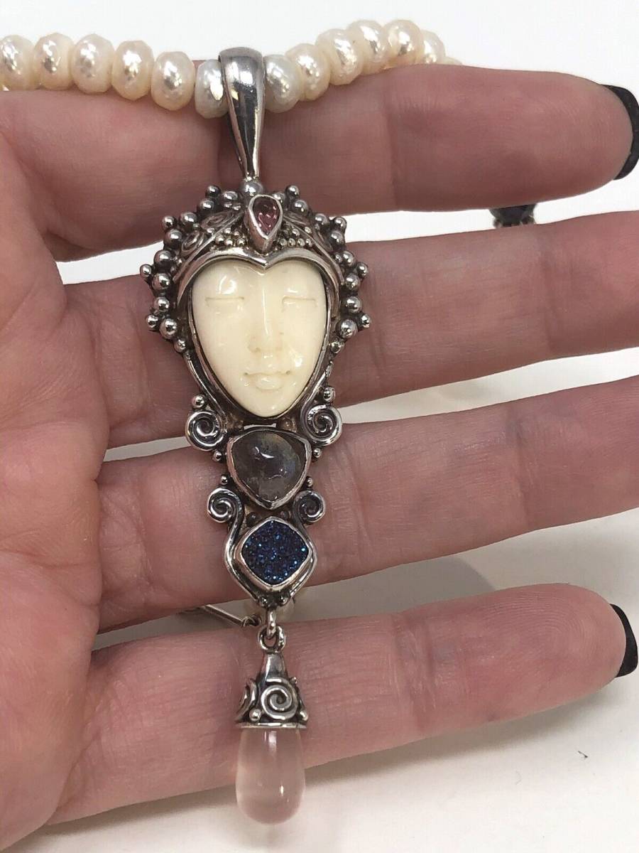 セルとする】 Sajen Sterling Silver 925 Carved Goddess Face Multi