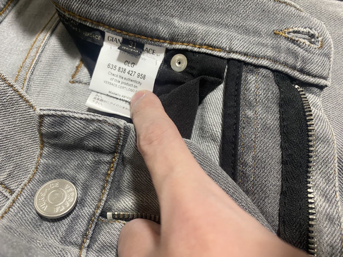 売れ筋介護用品も! 【早い者勝ち】versace パンツ デニム