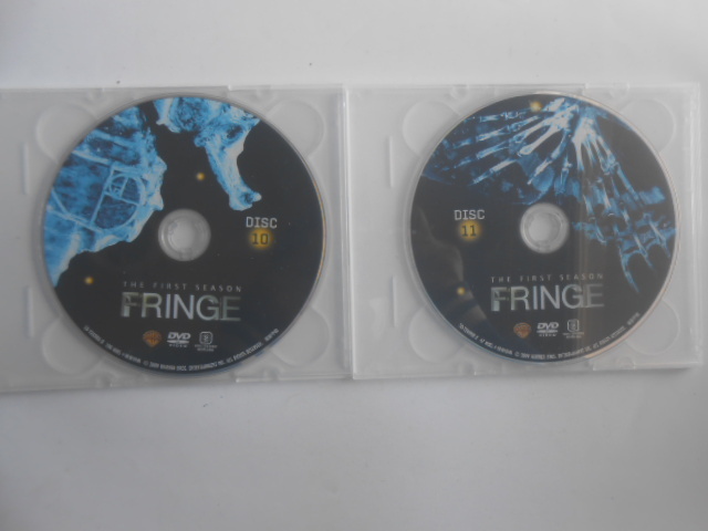 送料無料 ★美品◆[FRINGE/フリンジ▲ 1stシーズン/前半セット (1~11話・6枚組)/ 後半セット (12~20話・5枚組) ]◆超・科学サスペンス! ■_画像9