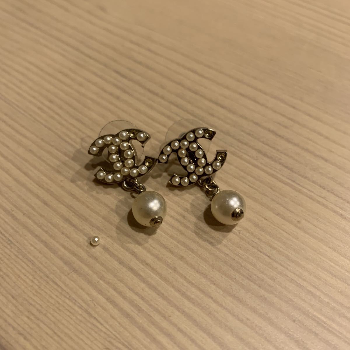 シャネルのピアス ジャンク品 本物 箱無し 実物のみ(ピアス)|売買され