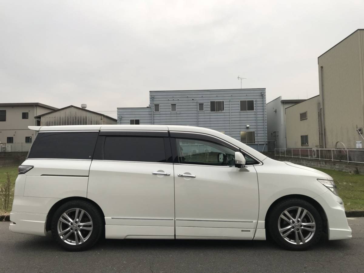  starting comicomi price *22 year * Nissan * Elgrand * Highway Star * both sides power slide * flip down * vehicle inspection "shaken" 31 year 4 month till * Fukuoka 