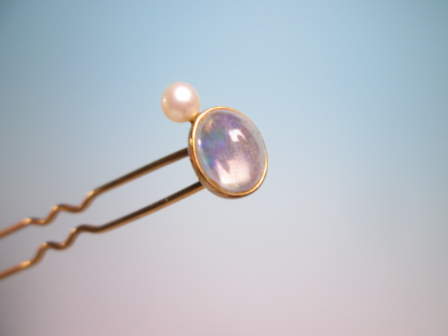 【江月】 アンティーク・K18 ウオーターオパール＆真珠飾りの愛らしいかんざし 4,05g