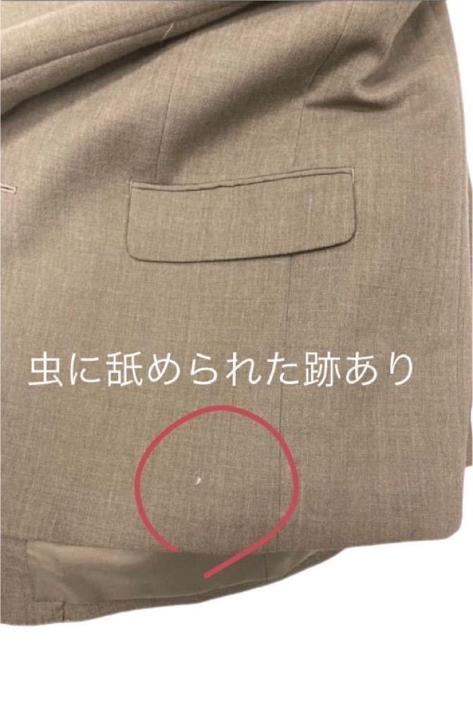 【B品】未使用　シングル3ッ釦スーツ　サイズ L(YA体6号相当)　ノーベント 総裏　2タック 袖釦3個　日本製　ビスケット色_虫に舐められた痕あり