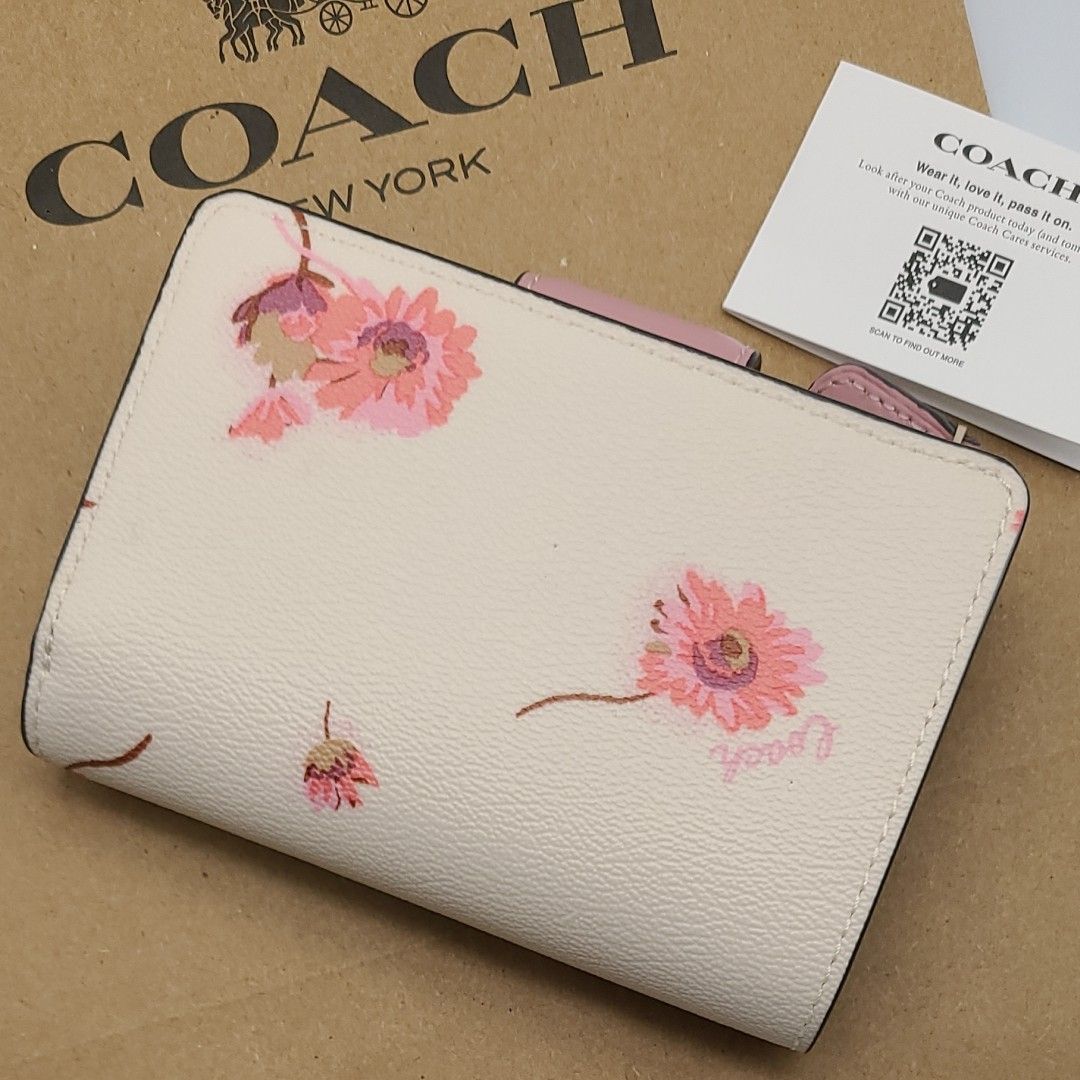 新品 COACH 折り財布 フラワー 花柄 【初回限定お試し価格】 www