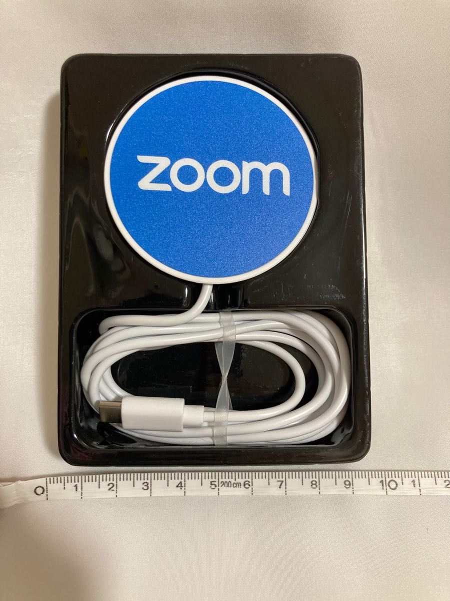新品未使用◆スマホ　充電器　ワイヤレス　置くだけ　置くタイプ　薄型　ケーブル　zoom ロゴ