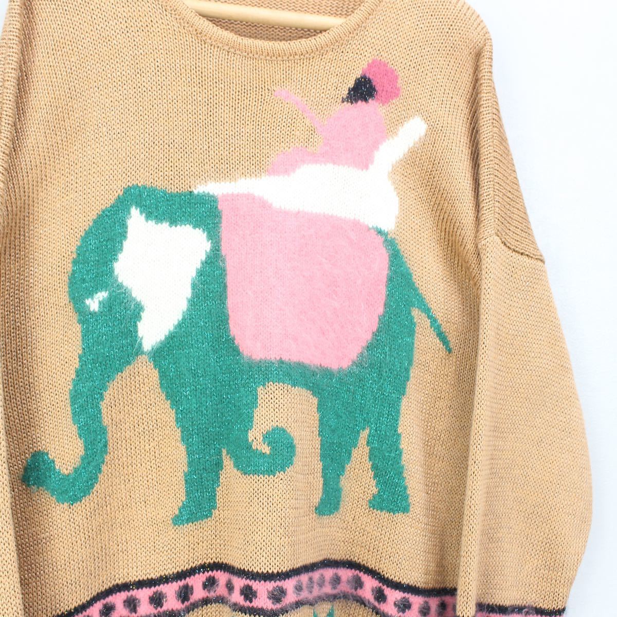 EU VINTAGE ELEPHANT DESIGN OVER KNIT/ヨーロッパ古着象デザインオーバーニット