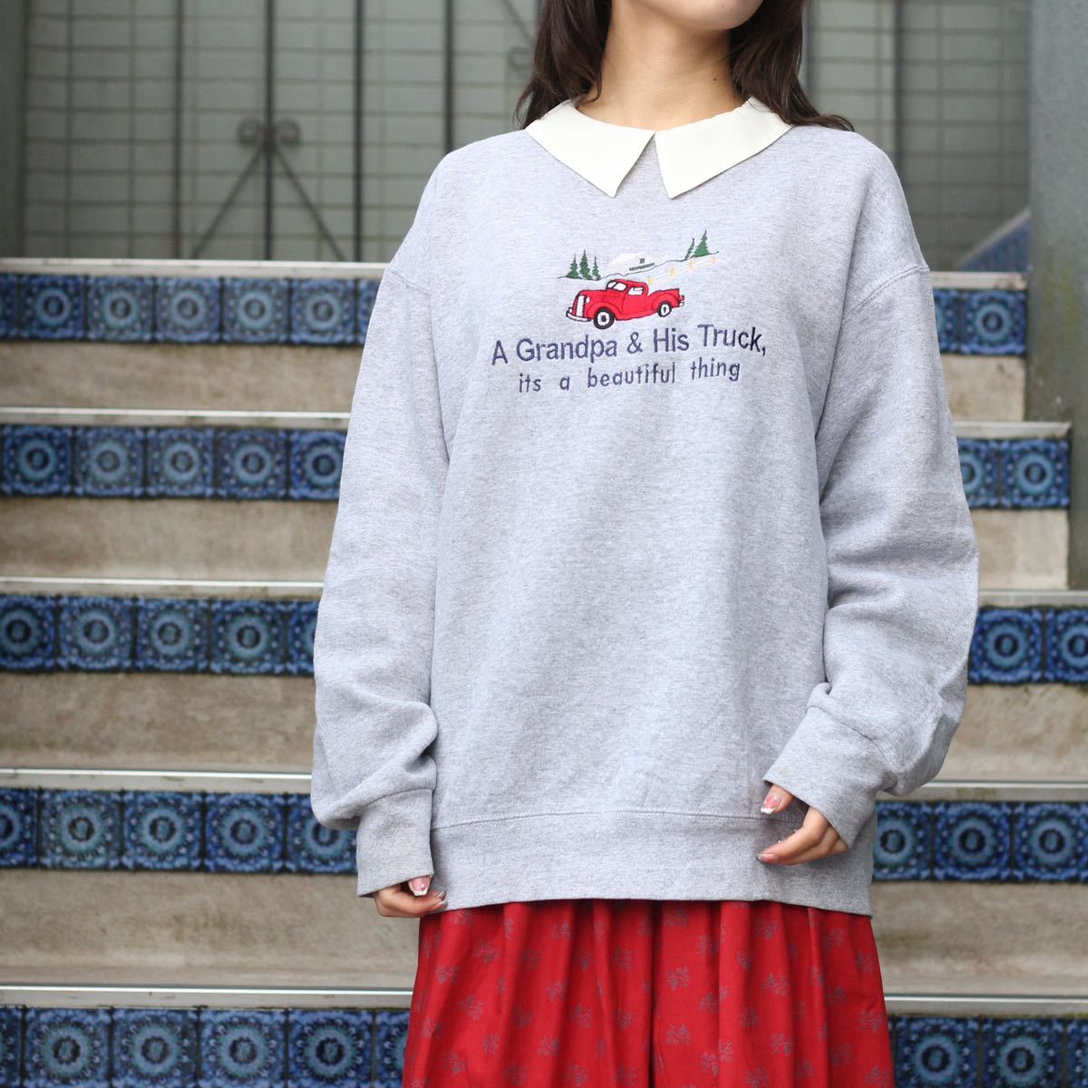 USA VINTAGE FRUIT OF THE LOOM CAR EMBROIDERY DESIGN SWEAT SHIRT/アメリカ古着車刺繍デザインスウェット