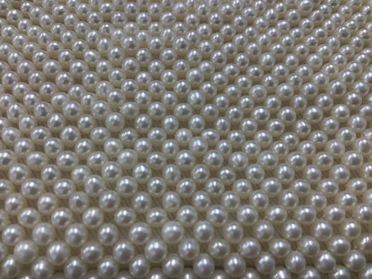 ☆本真珠　大容量　パール　ホワイト　ミニパール　ハンドメイド材料　ネイル　デコパーツ　3.8mm～4.6mm　総重量約500g☆_画像1