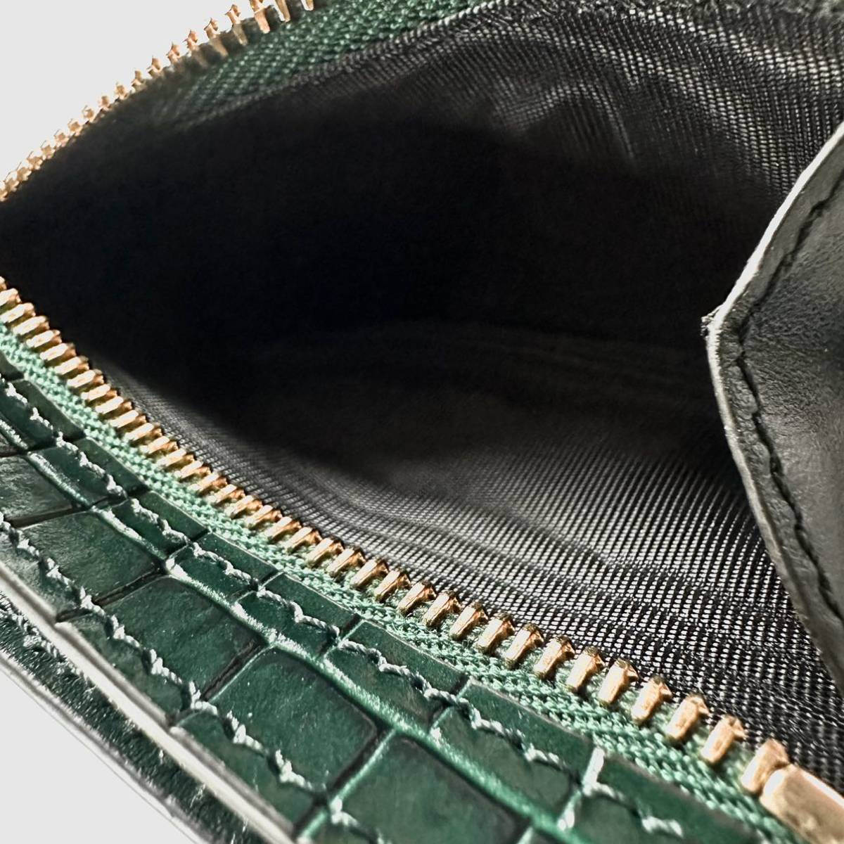 TOM FORD トムフォード T LINE カードケース クロコ型押し 緑 金 TOM FORD トムフォード T LINE カードケース クロコ型押し 緑 金