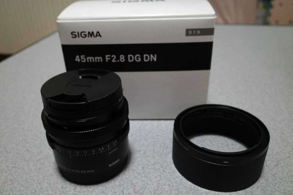 カメラは 値下げです！ SIGMA 45mm F2.8 DG DN Contemporary フル