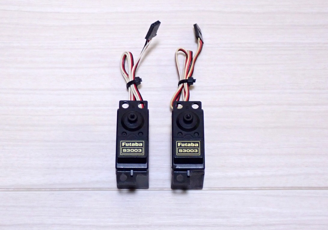  Futaba servo S3003 2 piece together ⑦