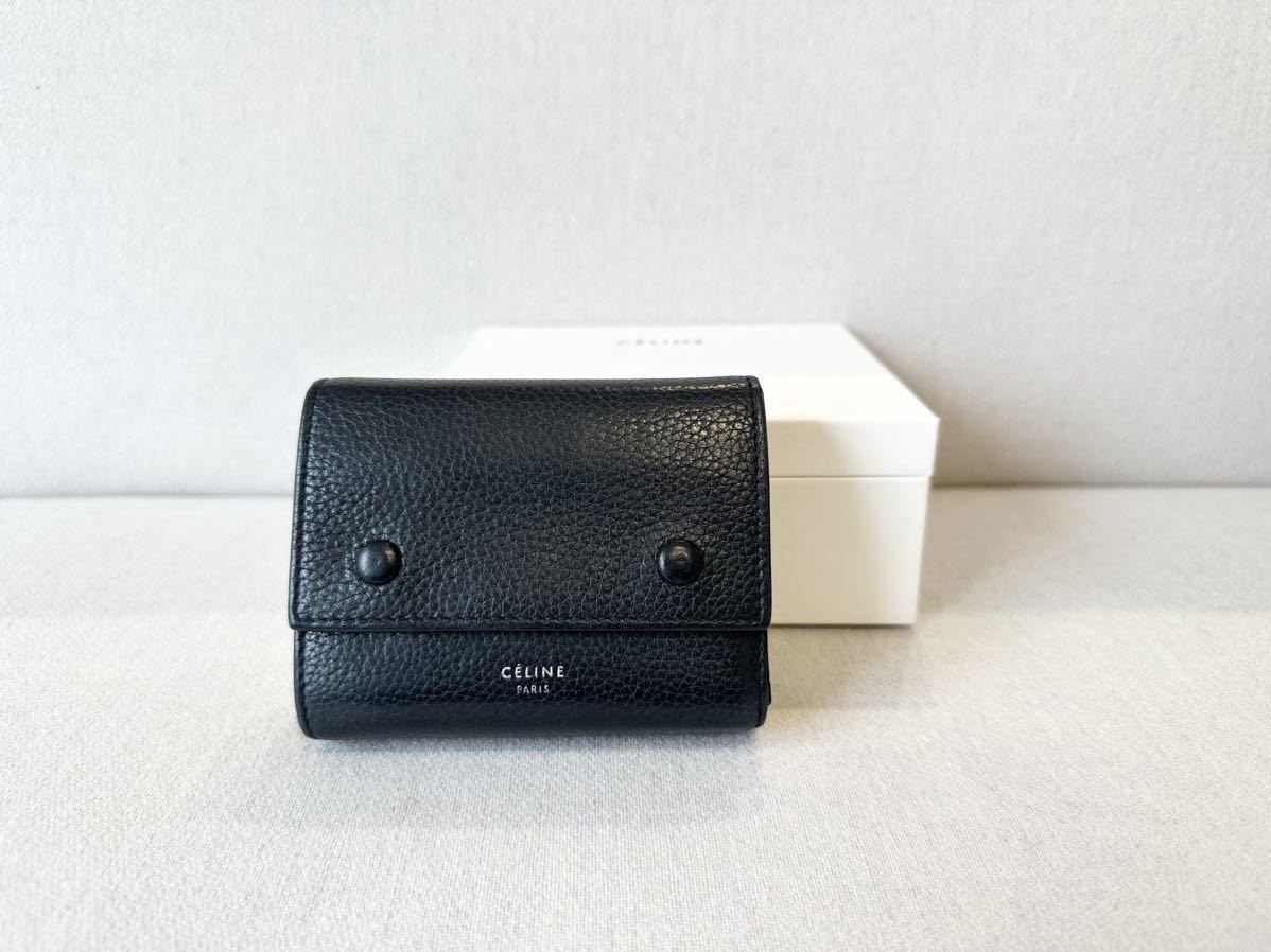 値引きする □専用ページ□CELINEスモールフォールデッドウォレット